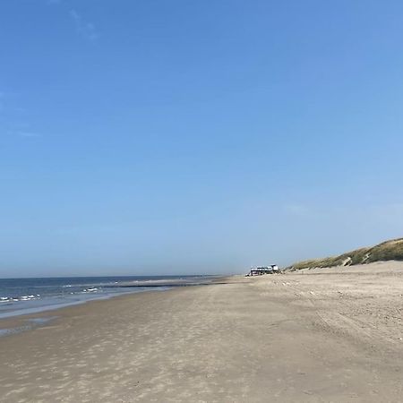 Strandhuisje Daan Dicht Bij Zee En Strand Callantsoog Bagian luar foto